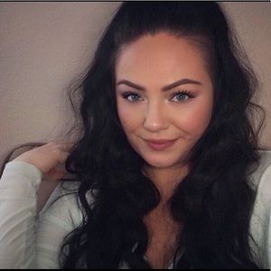 Meet your Posher, Gloriel